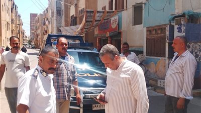 هبوط أرضي مفاجئ يهز شارع مساكن سوق الحديد بتلا.. والإصلاحات ميدانيًا
