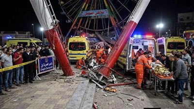 أهالي النخيل يعيشون ليلة رعب.. إصابة 4 أشخاص إثر سقوط عمود حديدي من لعبة ملاهي
