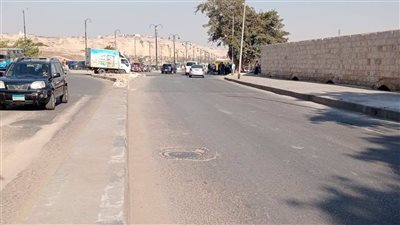 حي السيدة زينب يرفع الإشغالات ويكثف حملات النظافة بشارع إسماعيل أباظة