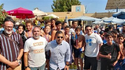 بالصور.. لقاء ودي بين فرق السباحة بنادي الصيد