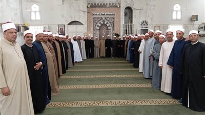 محافظ كفر الشيخ يتابع القوافل الدعوية ببلطيم لنشر الفكر الوسطي المستنير