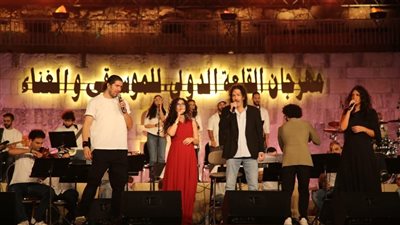 القلعة تستعيد ذكريات جيل كامل.. طارق طرقان وأبناؤه في مواجهة نوستالجيا شارات الكرتون