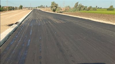 بتكلفة 600 مليون جنيه.. محافظ الشرقية يتابع أعمال ازدواج ورصف طريق أبو حاكم حتى الدائري الإقليمي