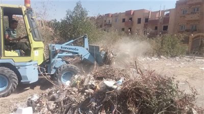 جهاز حدائق أكتوبر يواصل أعمال النظافة ورفع المخلفات بالمنطقة