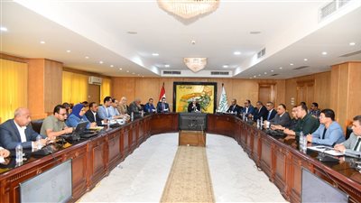 محافظ الفيوم يتابع الموقف التنفيذي لمشروعات المرحلة الأولى من مبادرة  