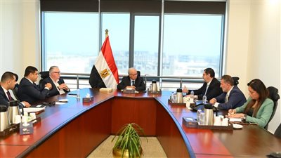 نائب رئيس الوزراء يبحث مستجدات مشروع برج فوربس العالمي بالعاصمة الجديدة