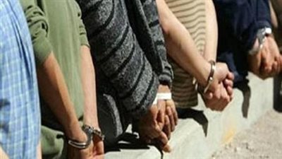 ضبط تشكيل عصابي بالمنيا استولى على أموال المواطنين بزعم استثمارها في الذهب والعقارات