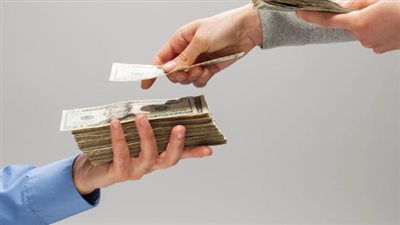 ولية أمر بمدرسة 