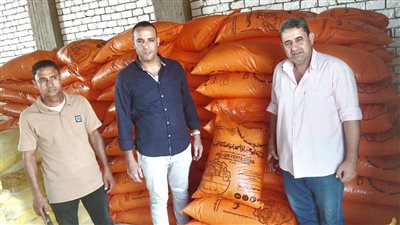 ضبط 10 أطنان أسمدة مدعمة و1000 كجم مخصبات منتهية الصلاحية بالبحيرة