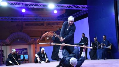 شاطئ الفن يواصل لياليه بمطروح وفنون الواحات في الغردقة (صور)