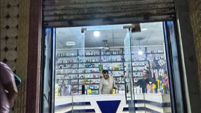 ضبط صيدلية مخالفة وشكائر دقيق دون مستندات في حملات تموينية بالحسينية