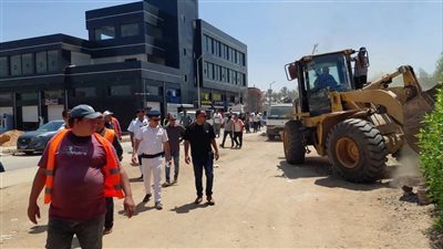 47 غلقًا وتشميعًا و202 إزالة بمدينة العاشر من رمضان