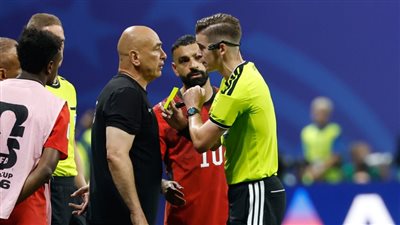 تطورات جديدة في أزمة حسام حسن أمام «فيفا».. تحرك مصري لحسم العقوبات