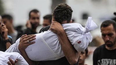 استشهاد فلسطينيين اثنين متأثرين بإصاباتهما.. وقصف إسرائيلي على محطة تحلية المياه ومسجد شمال غزة