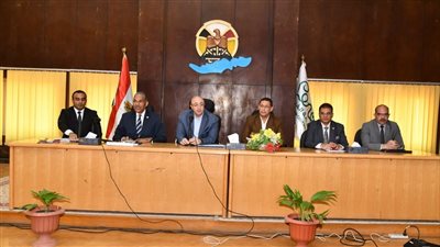 محافظ الفيوم يشهد ورشة العمل التعريفية بقانون تنظيم التعاقدات الحكومية ولائحته التنفيذية
