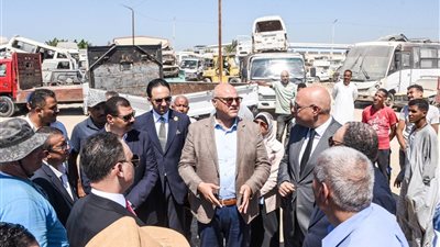 محافظ الإسكندرية ورئيس الاستئناف يتفقدان ساحة التحفظ بالبتروكيماويات تمهيدًا لتسليم الأرض للدولة