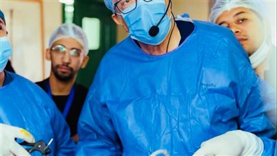 بمشاركة 120 جراحًا.. جامعة سوهاج تنظم ورشة متقدمة لمناظير البطن الجراحية
