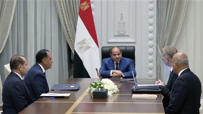 الرئيس السيسي يتابع الموقف التنفيذي لإنتاج الزيت الخام والغاز الطبيعي بمُختلف مناطق البحث والاستكشاف  