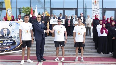 جامعة دمنهور تستقبل شعلة 