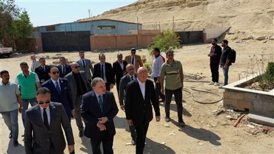النيابة العامة تُخلي ساحة التحفظ على المركبات بمنطقة أوروبا ٢٠٠٠ بالمعادي 