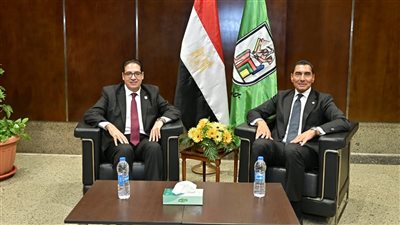 وزير الرياضة ورئيس جامعة القاهرة يشهدان فعاليات معسكر «قادة المستقبل»