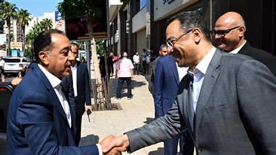 رئيس الوزراء يبدأ زيارة لعدد من كبرى الشركات العالميةفي صناعة التعهيد بالإسكندرية