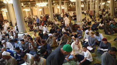 انعقاد مجلسي قراءة «الشمائل المحمدية» الثاني والثالث بمسجد الإمام الحسين