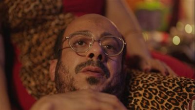 محمد فراج يشوق الجمهور لـ«لعبة جهنم» بصور من الكواليس..