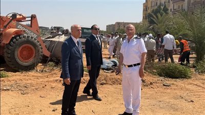 38 غلقًا وتشميعًا و131 إزالة في حملة مكبرة بالعاشر من رمضان