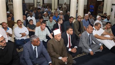 محافظ السويس والقيادات التنفيذية يشهدون إحتفال الأوقاف بذكرى المولد النبوي الشريف   