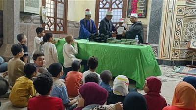 تكريم أطفال البرنامج الصيفي للطفل بمسجد العارف بالله بسوهاج