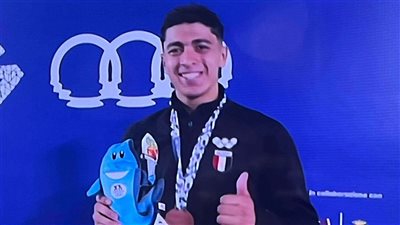 أحمد هشام رضوان يتوج ببرونزية 100 متر زعانف مزدوجة بدورة العاب البحر المتوسط