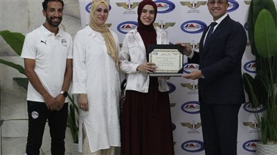 القابضة للمطارات تحتفي بالمتميزين
