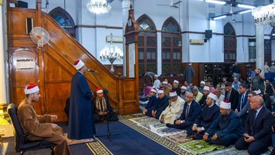 محافظ الإسكندرية يشهد احتفال «الأوقاف» بذكرى المولد النبوي الشريف