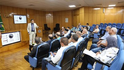 تنظيم أوضاع مركبات التوك توك على طاولة المناقشات بالمنيا