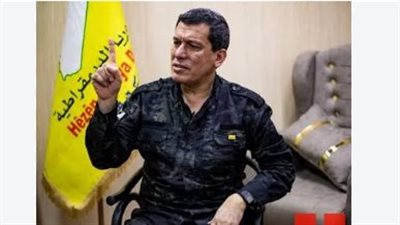 عاجل|الرئيس السوري يعين  قائد قوات سوريا الديمقراطية “المنحلة” مستشارًا له