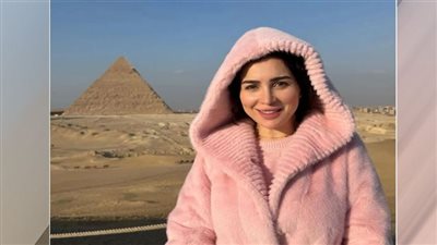 مي عز الدين تخطف الأنظار بين نجمات الصف الأول بالساحل 