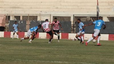 أزمة تحكيمية تُنهي مباراة المنصورة وفاركو.. الحكم يلغي اللقاء بعد انسحاب اللاعبين