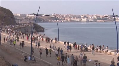 5 آلاف مهاجر عالق.. هل تنقذ 