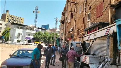 حملات تفتيشية على اليفط والإعلانات غير المرخصة بقنا 