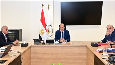 وزير الري يتابع أعمال قطاع المياه الجوفية وخطة التحول الرقمي لمنظومة تراخيص الآبار
