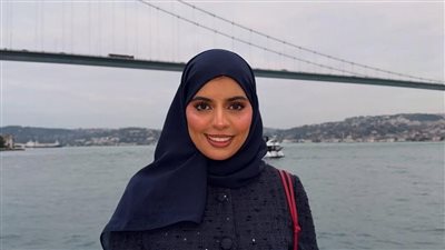 ليال بوكر: الجمال مفهوم نسبي والظهور الطبيعي يعزز الثقة بالنفس