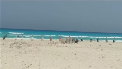شواطئ مرسى مطروح خالية من المصطافين بسبب قرار إغلاق الشواطىء لليوم الثالث 