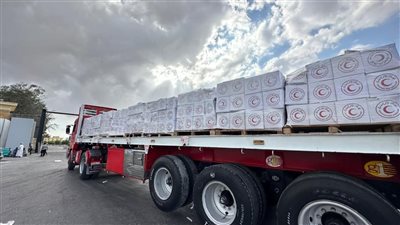 الهلال الأحمر المصري يدفع بـ3,292 طنًا من المساعدات الإغاثية عبر قافلة «زاد العزة» 267