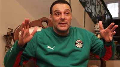 عصام عبدالفتاح: أخطاء التحكيم موجودة في العالم كله.. ونرفض إعلان إيقاف الحكام