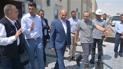 وزير الصناعة يختتم زيارته بالمنطقة الاقتصادية لقناة السويس بتفقد مجمعي الأسمدة الفوسفاتية والأزوتية التابعين لشركة النصر للكيماويات الوسيطة
