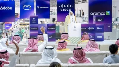 وزير الاتصالات السعودى:  المملكة تمضي بطموح نحو قيادة عصر الذكاء الاصطناعي