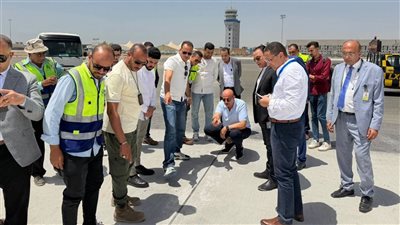 استعدادا للموسم الشتوي.. النشار يتابع تطوير مطار الأقصر الدولي وأرض البالون