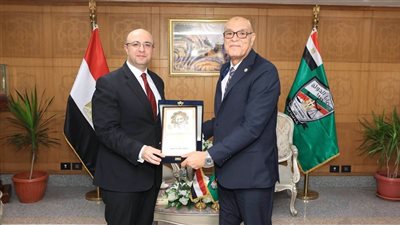 رئيس هيئة قضايا الدولة يستقبل محافظ الفيوم.. تفاصيل 
