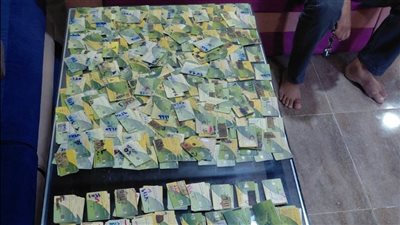 ضبط 12 ألفًا و338 لتر مواد بترولية و«طن» حمض كبريتيك و769 بطاقة تموينية مُجمعة بالمخالفة في الشرقية
